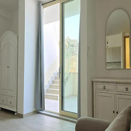 Appartement Con Vista Mare, Terrazza, Aria Condizionata *