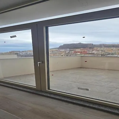 Con Vista Mare, Terrazza, Aria Condizionata * Castelsardo